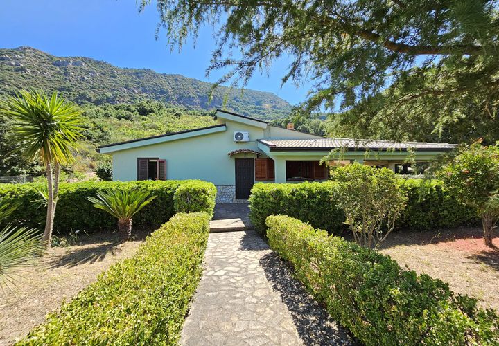 Villa in Collesano, Palermo, Collesano - € 190.000 | Ref: 10640 - foto 1